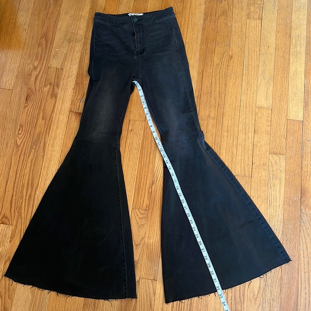 NWOT Free People We the Free Black Just Float on Flare Jeans
